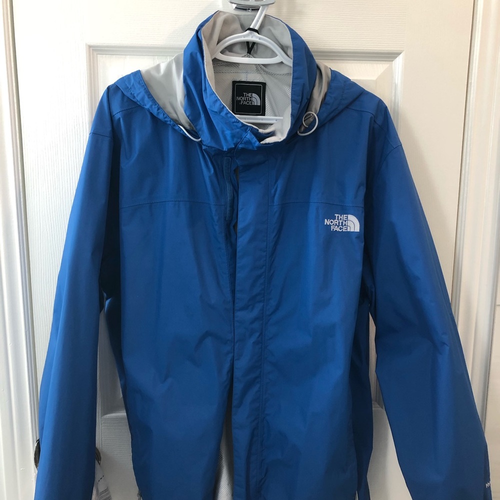 The North Face Men's Resolve 2, Hooded Rain Jacket, Waterproof, Packable,